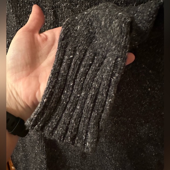 AEO Charcoal Raglan Sweater S - Picture 5 of 11